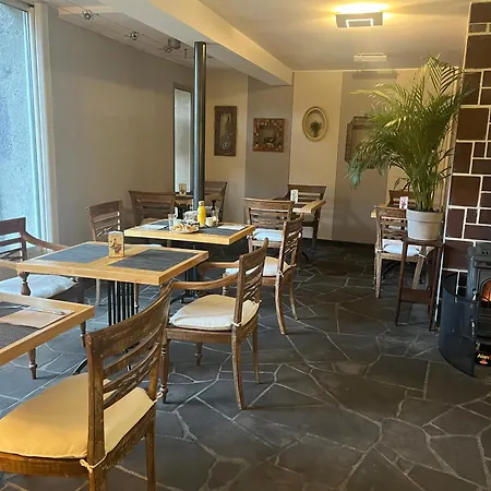 Hotel La Cour Carree 3*
